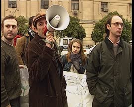 Manifestación en apoyo al insumiso Jacobo Vega frente a los juzgados de Sevilla. 27 de febrero de 1996. Sevilla (España)